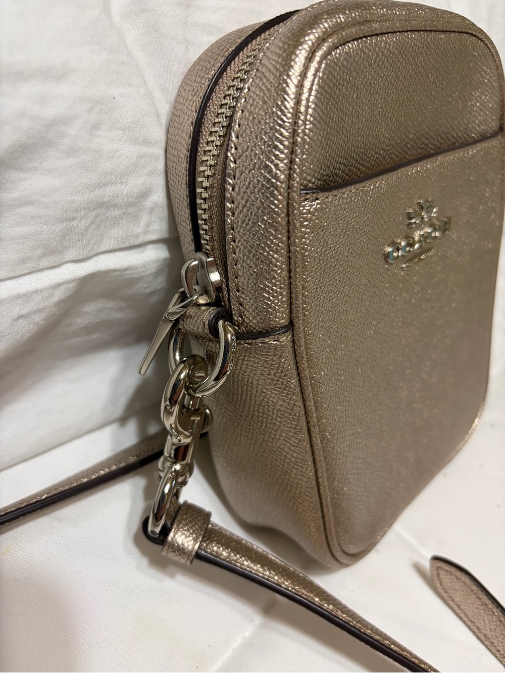 Coach metallic champagne crossbody bag - Picture 4 of 9